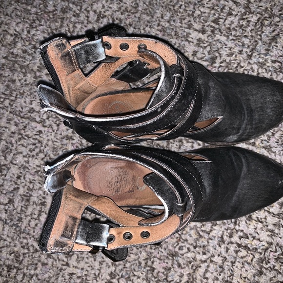 Jeffrey Campbell everwell booties size 6 - Picture 4 of 4